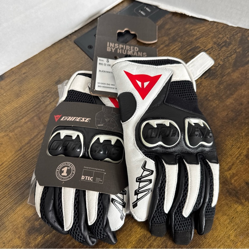 Dainese Leather Motorcycle Gloves Black/White MIG C2 Unisex Gloves Size S NEW - Picture 2 of 6